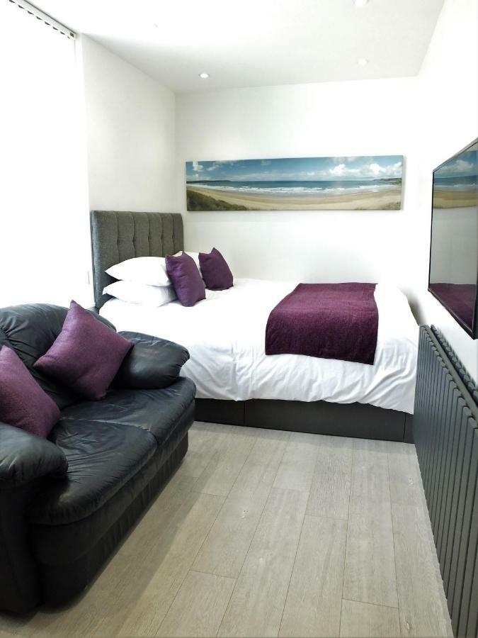 5 * Woolacombe